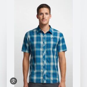 Icebreaker Departure 100% Merino Wool Blue Plaid Short-Sleeve Button-Down Shirt